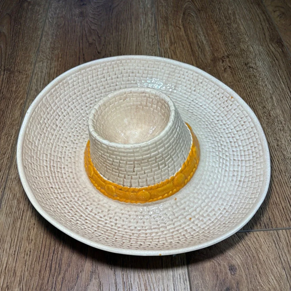 VTG Ceramic Sombrero Chip and Dip Serving Platter‎ Woven Texture USA Made 1986